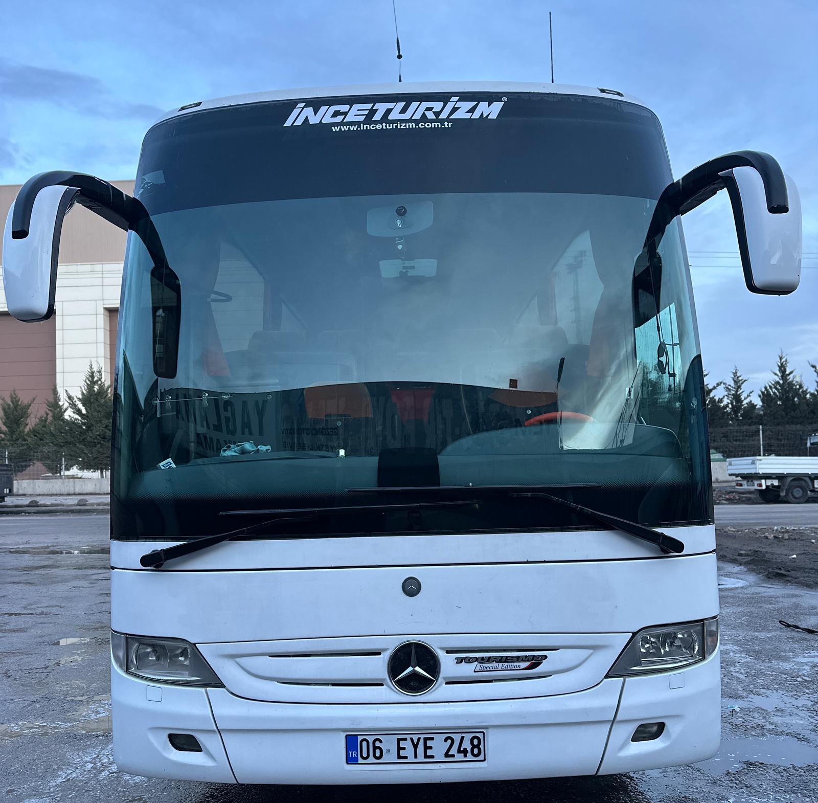 Mercedes Tourismo 49 Kişilik